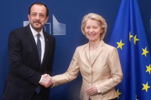 epa12829631 Cypriot President Nikos Christodoulides is welcomed by European Commission President Ursula von der Leyen ahead of a meeting at the European Commission headquarters in Brussels, Belgium, 18 March 2026, before the European Council summit. EU leaders are due to meet on 19-20 March to discuss the military escalation in the Middle East and the...