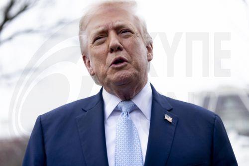epa12837372 US President Donald J. Trump responds to a question from the news media as he walks to board Marine One on the South Lawn of the White House in Washington, DC, USA, 20 March 2026.  EPA/SHAWN THEW / POOL