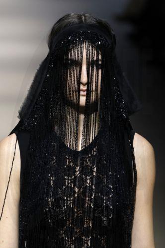 epa12838243 A model takes to the catwalk with designs of Angel Schlesser during the Mercedes-Benz Fashion Week Madrid (MBFWMadrid), in Madrid, Spain, 21 March 2026.  EPA/J.J.Guillen