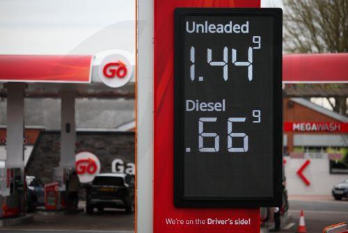 epa12843652 Fuel prices displayed at a petrol station in Liverpool, Britain, 23 March 2026. Global oil prices have risen beyond 110 USD (95 EUR) per barrel as the conflict in the Middle East intensifies.  EPA/ADAM VAUGHAN