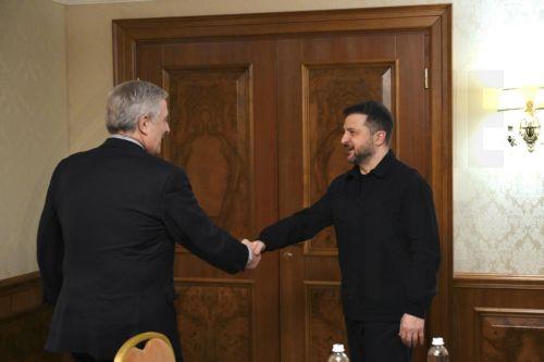 epa12861911 Italian Foreign Minister Antonio Tajani (L) greets Ukrainian President Volodymyr Zelensky during thier meeting in Kyiv, Ukraine, 31 March 2026.  EPA/ALESSANDRO DI MEO