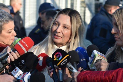 Η συνήγορος συγγενών των Τεμπών Στέλλα Βαλάνη κάνει δηλώσεις προσερχόμενη στο Τριμελές Εφετείο Κακουργημάτων Λάρισας, όπου συνεχίζεται η δίκη για το σιδηροδρομικό δυστύχημα στα Τέμπη όπου έχασαν τη ζωή τους 57 άνθρωποι και τραυματίστηκαν εκατοντάδες το βράδυ της 28ης Φεβρουαρίου του 2023, Λάρισα, Δευτέρα 6 Απριλίου 2026. Με την διαδικασία των νομιμοποιήσεων...