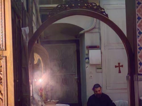 Στον Μητροπολιτικό Ιερό ναό του Αγίου Γεωργίου στο Ναύπλιο τελέσθηκε η ακολουθία του όρθρου της Μεγάλης Τετάρτης Ιερουργούντος του πρωτοπρεσβύτερου π. Παναγιώτη Κιντή, Μεγάλη Τρίτη 7 Απριλίου 2026. Στο τέλος της Ιερής Ακολουθίας και σε ένα ναό ασφυκτικά γεμάτο ναό , ο πρωτοψάλτης του ιερού ναού και πρόεδρος του Συνδέσμου Ιεροψαλτών Αργολίδας Δημήτριος...