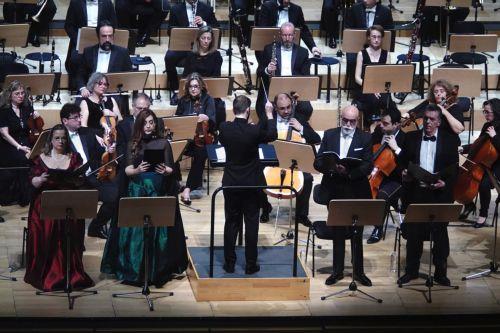 Πασχαλινή Συναυλία με την Κρατική Ορχήστρα Αθηνών - Ορχήστρα in Residence του Μεγάρου υπό τη μουσική διεύθυνση του αρχιμουσικού Κωνσταντίνου Τερζάκη, στην αίθουσα Χρήστος Λαμπράκης, τη Μεγάλη Τετάρτη 08 Απριλίου 2026. Λυρικοί τραγουδιστές: η Σοφία Κυανίδου, η Μαίρη-Έλεν Νέζη, ο Mario Zeffiri και ο Πέτρος Μαγουλάς. Μεγάλη Πέμπτη 09 Απριλίου 2026....