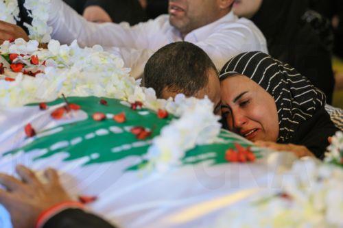 epaselect epa12909534 People mourn as they gather around the coffin of Lebanese journalist Amal Khalil during her funeral procession in the village of Baisariyah, southern Lebanon, 23 April 2026. Al-Akhbar newspaper journalist Amal Khalil was killed on 22 April after an Israeli airstrike targeted a building in the village of al-Tiri, Bint Jbeil district, in...