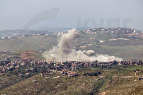 epa12915582 Israeli soldiers operate on the Lebanese side of the border, as seen from the Upper Galilee in northern Israel, 26 April 2026, amid a ceasefire between Israel and Lebanon. On 26 April, Israeli Prime Minister Netanyahu has ordered the military to 'vigorously' target Hezbollah positions, accusing the group of ceasefire violations.  EPA/ATEF SAFADI