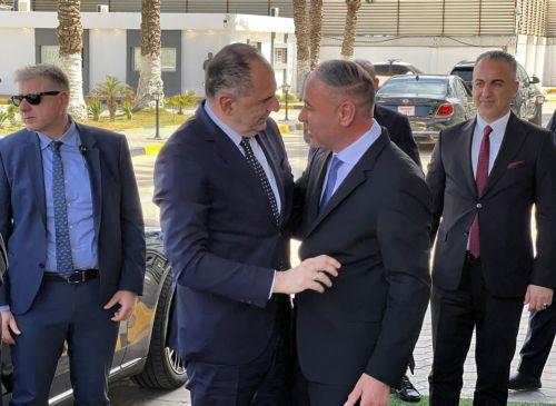 epa12917050 Libya's acting Foreign Minister Taher Al-Baour (R) receives Greek Foreign Minister George Gerapetritis in Tripoli, Libya, 27 April 2026.  EPA/STRINGER
