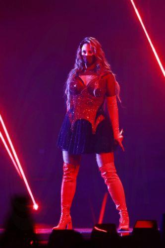 epa12948087 Felicia of Sweden performs the song 'My System' during the dress rehearsals for the first semi-final of the 70th Eurovision Song Contest (ESC) in Vienna, Austria, 11 May 2026. The first semi-final of the ESC 2026 is scheduled for 12 May.  EPA/HANNIBAL HANSCHKE