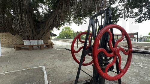 epa12958413 A hand-turned railway pump is displayed at Golra Railway Station in Islamabad, Pakistan, 14 May 2026. Manufactured in 1904 by R. Warner & Co. Engineers of London, the antique pump was used by the British Indian Railways network to supply water for steam locomotive boilers during the colonial period.  EPA/SOHAIL SHAHZAD
