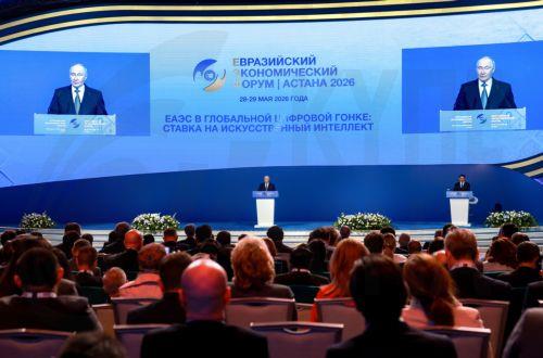 epa13000905 Russian President Vladimir Putin deliveres his speech during a plenary session of the 5th Eurasian Economic Forum (EEF) at the Eurasian Economic Union (EAEU) summit in Astana, Kazakhstan, 28 May 2026.  The Eurasian Economic Union (EAEU) involves five core member states that make up the union - Armenia, Belarus, Kazakhstan, Kyrgyzstan and Russia,...