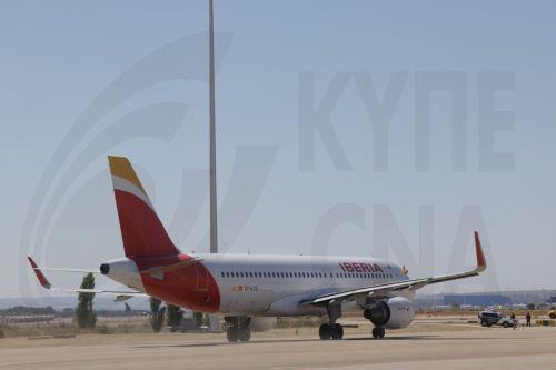 epa13025782 A plane carrying Pope Leo XIV prepares to take off from Madrid Barajas Adolfo Suarez Airport in Madrid, Spain, 09 June 2026, as he travels to Barcelona to continue his visit to Spain.  EPA/ZIPI