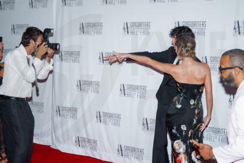 epa13031649 US musicians Taylor Swift (R) and Sombr (L) pose as they arrive at the Songwriters Hall of Fame 2026 induction ceremony in New York, New York, USA, 11 June 2026. Swift is among the 2026 inductees.  EPA/OLGA FEDOROVA