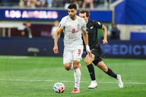 epa13040390 Iran forward Mehdi Taremi in action in the second half during the FIFA World Cup 2026 group stage match Iran against New Zealand, in Los Angeles, USA, 15 June 2026.  EPA/CHRIS TORRES