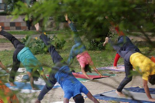 epa13040437 People attend a mass yoga session ahead of the 12th International Yoga Day in Kolkata, India, 16 June 2026. The 'International Day of Yoga' is celebrated annually on 21 June and has been recognized worldwide since 2015. The United Nations declared yoga a practice of physical, mental, and spiritual exercise originating in ancient India. This...