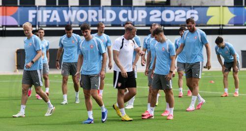 epa13044576 Czechia's national soccer players attend a training session in Kennesaw, Georgia, USA, 17 June 2026. Czechia will face South Africa on 18 June in a FIFA World Cup 2026 group A match.  EPA/RONALD WITTEK