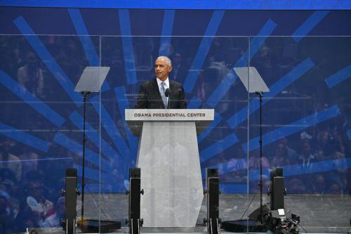 epa13047955 Former U.S. President Barack Obama speaks at the opening ceremony of the Obama Presidential Center in Chicago, Illinois, USA, 18 June 2026. The 19-acre campus includes a museum, a branch of the Chicago Public Library, an athletic center, a cafe, a restaurant, a sledding hill and public park space.  EPA/VICTOR HILITSKI
