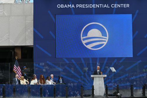 epa13047958 Former U.S. President Barack Obama speaks at the opening ceremony of the Obama Presidential Center in Chicago, Illinois, USA, 18 June 2026. The 19-acre campus includes a museum, a branch of the Chicago Public Library, an athletic center, a cafe, a restaurant, a sledding hill and public park space.  EPA/VICTOR HILITSKI