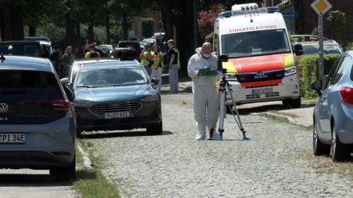 epa13072526 Emergency services and police officers work at the scene after gunfire occurred at a youth support facility in Stade, Germany, 29 June 2026. A police spokesperson confirmed that five people had been shot dead in the city of Stade, west of Hamburg. The police have arrested two suspects, including the alleged shooter.  EPA/Fabian Hoefig