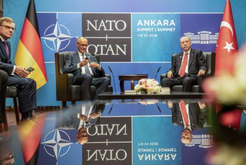 epa13098163 German Chancellor Friedrich Merz (L) and Turkish President Recep Tayyip Erdogan conduct a meeting on the sidelines of the NATO summit in Ankara, Turkey, 08 July 2026. The NATO Summit takes place from 07-08 July.  EPA/MICHAEL KAPPELER / POOL