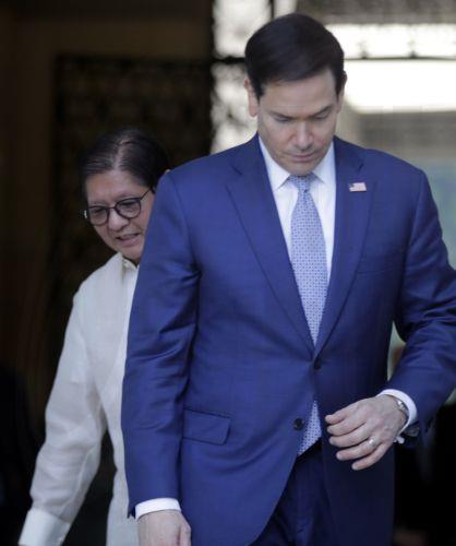 epa13125972 Philippine President Ferdinand 'Bongbong' Marcos Junior (L) meets with United State Secretary of State Marco Rubio (R) during a courtesy visit inside Malakanang presidential palace in Manila, Philippines, 22 July 2026. Rubio is set to attend meetings with ASEAN leaders and the East Asia Summit.  EPA/FRANCIS R. MALASIG / POOL