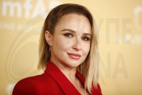 epa13175272 (FILE) - US actor Hayden Panettiere attends amfAR Gala Los Angeles 2022 at the Pacific Design Center in West Hollywood, California, USA, 03 November 2022 (issued 17 August 2026). Hayden Panettiere passed away on 16 August aged 36, her father confirmed in a statement. The cause of her death has not been publicly released.  EPA/CAROLINE BREHMAN
