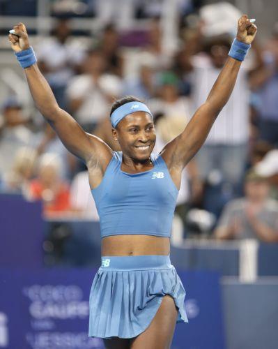 epa13187800 Coco Gauff of the USA celebrates her win over Jessica Pegula of the USA during the women's singles final of the Cincinnati Open tennis tournament in Cincinnati, Ohio, USA, 23 August 2026.  EPA/MARK LYONS