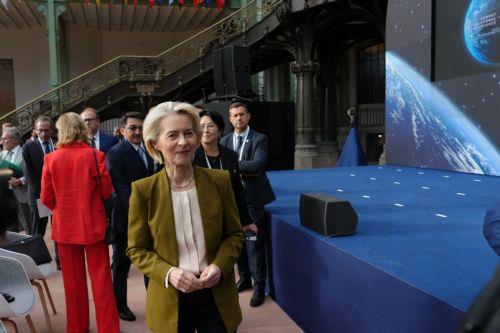 epa13227903 European Commission President Ursula von der Leyen arrives to attend the International Space Summit at the Grand Palais in Paris, France, 10 September 2026. The event brings together political leaders, international organizations, space agencies, industry representatives, scientists, astronauts, and key stakeholders to discuss the major...