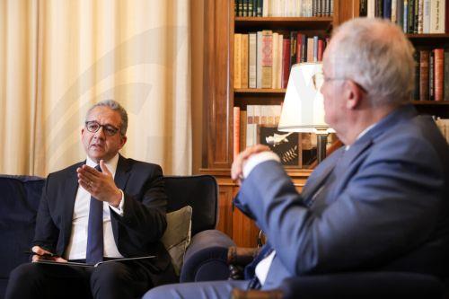 epa13228108 Greek President Konstantinos Tasoulas (R) talks with UNESCO Director-General Khaled al-Anani (L) during their meeting at the Presidential Mansion in Athens, Greece, 10 September 2026.  EPA/GEORGE VITSARAS