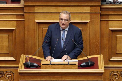 Ο εισηγητής της ΝΔ Ευριπίδης Στυλιανίδης μιλάει στην Ολομέλεια της βουλής, στη συζήτηση και λήψη απόφασης επί της προτάσεως για αναθεώρηση διατάξεων του Συντάγματος, σύμφωνα με τα άρθρα 110 του Συντάγματος και 119 του Κανονισμού της Βουλής (δεύτερη ψηφοφορία), Αθήνα, Τέταρτη 16 Σεπτεμβρίου 2026. ΑΠΕ-ΜΠΕ/ΑΠΕ-ΜΠΕ/ΓΙΩΡΓΟΣ ΒΙΤΣΑΡΑΣ