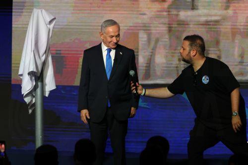 epa13246648 Israeli Prime Minister Benjamin Netanyahu attends a Likud party elections campaign event in Tel Aviv, Israel, 17 September 2026. General elections are scheduled to be held in Israel on 27 October 2026.  EPA/ATEF SAFADI