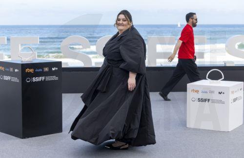 epa13254073 Actor Carolina Alvarez poses during the presentation of the film 'Mis muertos tristes' (My Sad Dead) at the 74th edition of the San Sebastian Film Festival in San Sebastian, Spain, 21 September 2026.  EPA/JAVIER ETXEZARRETA