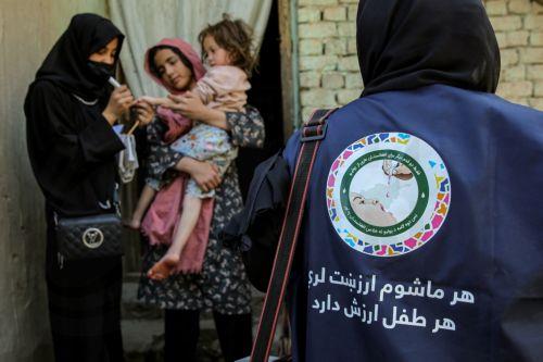 epa13254091 A health worker marks a child's finger after administering a polio vaccine during a door-to-door vaccination campaign in Kabul, Afghanistan, 21 September 2026. Afghanistan has launched a polio vaccination campaign as part of synchronized immunization efforts with neighboring Pakistan to curb the spread of wild poliovirus. Afghanistan has...