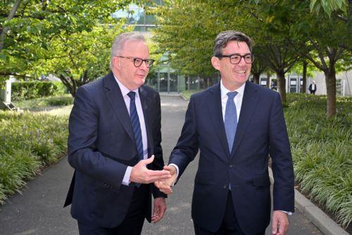 epa13256704 Australian Prime Minister Anthony Albanese (L) meets with British Prime Minister Andy Burnham at the United Nations General Assembly in New York, New York, USA, 22 September 2026.  EPA/MICK TSIKAS  AUSTRALIA AND NEW ZEALAND OUT