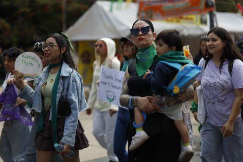 epa13269708 Women take part in a demonstration marking the Global Day of Action for Access to Legal and Safe Abortion in Mexico City, Mexico, 28 September 2026.  EPA/SASHENKA GUTIERREZ