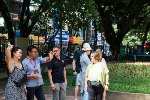 epa13269826 Tourists visit the Temple of Literature in Hanoi, Vietnam, 29 September 2026. Vietnam ranked 52nd among 110 economies in the latest World Economic Forum (WEF)’s 2026 Travel and Tourism Development Index, up seven places from 2024.  EPA/LUONG THAI LINH