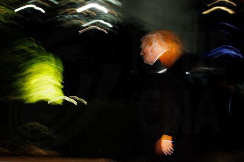 epa13283963 US President Donald Trump walks into the White House after landing on the South Lawn in Marine One in Washington, DC, USA, 05 October 2026. Trump is is returning to the White House after speaking at a rally for Republican Senator Pete Ricketts in Grand Island, Nebraska.  EPA/Samuel Corum / POOL