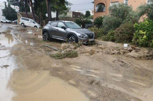 epa13315359 A view of the damage caused by the floods resulting from the passage of Storm Adam through Els Poblets, Alicante, Spain, 19 October 2026. Adam Storm has already claimed two lives and is causing 'extraordinary' rainfall and severe flooding in Valencia and Alicante, with rainfall totals exceeding 600 litres per square metre, rivers bursting their...