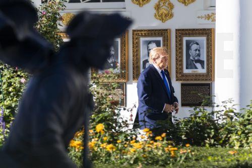 epa13324007 US President Donald Trump prepares to speak to reporters as he departs the White House for a campaign rally in Iowa, in Washington, DC, USA, 22 October 2026. Trump discussed Starlink's operations in Ukraine as well as a campaign ad from Ohio Republican gubernatorial candidate Vivek Ramaswamy that features Democratic opponent Amy Acton’s...
