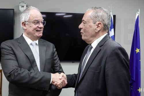 (Ξένη Δημοσίευση) Πρόεδρος της Δημοκρατίας Κωνσταντίνος Τασούλας, στο πλαίσιο της επίσκεψής του στη Θεσσαλονίκη, παρέστη στον επίσημο εορτασμό της 26ης Οκτωβρίου στο Αριστοτέλειο Πανεπιστήμιο, Δευτέρα 26 Οκτωβρίου 2026. ΑΠΕ-ΜΠΕ/ΠΡΟΕΔΡΙΑ ΤΗΣ ΔΗΜΟΚΡΑΤΙΑΣ/ΘΟΔΩΡΗΣ ΜΑΝΩΛΟΠΟΥΛΟΣ