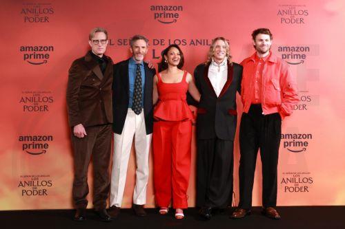 epa13333717 (L-R) American producer JD Payne and actors Daniel Weyman, Cynthia Addai-Robinson, Jamie Campbell Bower, and Charlie Vickers pose on the red carpet during the premiere of the television series 'The Lord of the Rings: The Rings of Power' in Mexico City, Mexico, 26 October 2026. The third season of the series features characters such as Gandalf...