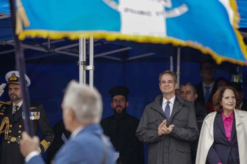 Ο πρωθυπουργός Κυριάκος Μητσοτάκης παρακολουθεί τη στρατιωτική παρέλαση της 28ης Οκτωβρίου στη Θεσσαλονίκη, Τετάρτη 28 Οκτωβρίου 2026. Με τη μεγάλη στρατιωτική παρέλαση ενώπιον της Πολιτειακής, Πολιτικής και Στρατιωτικής ηγεσίας της χώρας κορυφώνονται σήμερα στη Θεσσαλονίκη οι τριήμερες εορταστικές εκδηλώσεις των επετείων της 26ης Οκτωβρίου 1912- ημέρα...