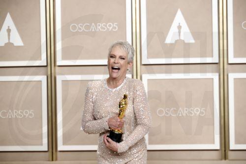 epa10518978 Jamie Lee Curtis, winner of the Best Actress in a Supporting Role award for 'Everything Everywhere All at Once' poses in the press room during the 95th annual Academy Awards ceremony at the Dolby Theatre in Hollywood, Los Angeles, California, USA, 12 March 2023. The Oscars are presented for outstanding individual or collective efforts in...