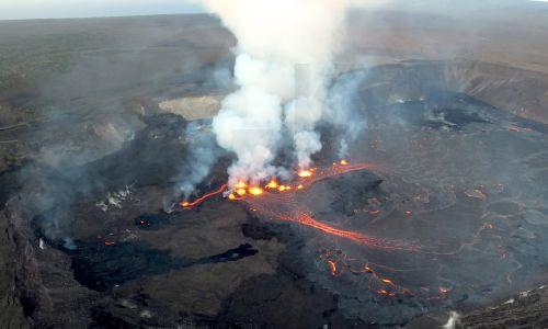 epa10855331 A handout photo made available by the United States Geological Survey (USGS) shows a view of the KÄ«laueaâ€¯volcano following the volcanoes eruption on 10 September, in Hawaii Volcanos National Park on the island of Hawaii, Hawaii, USA 11 September 2023.  EPA/M. PATRICK / USGS HANDOUT  HANDOUT EDITORIAL USE ONLY/NO SALES