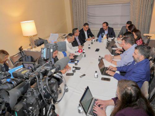 Ο Πρόεδρος της Δημοκρατίας ενημέρωσε τα ΜΜΕ για τις επαφές του στη Νέα Υόρκη