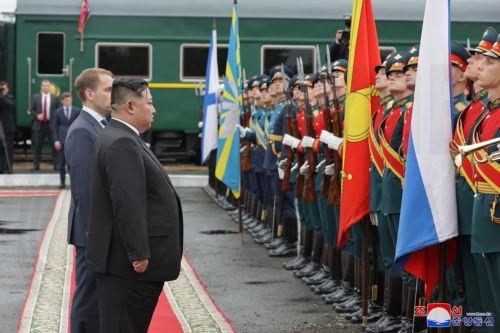epa10867400 A photo released by the official North Korean Central News Agency (KCNA) shows North Korean leader Kim Jong Un (2-L) reviewing a guard of honor during a send-off ceremony at the end of his visit, in Vladivostok, Russia, 17 September 2023 (issued 18 September 2023). According to KCNA, the North Korean leader left Vladivostok City on 17 September...