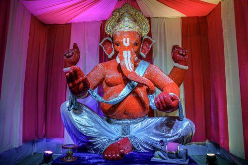 epa10876699 A thirteen-foot tall idol of elephant-headed Hindu god Lord Ganesha, made out with 101 kilograms of dry pasta, is presented during the Ganesh Festival at the Ganesh Sai Seva Mandal, in Mumbai, India, 22 September 2023. The idol is presented as part of the ten-day long Ganesh Chaturthi festival celebrated all over India.The Ganesh festival, also...