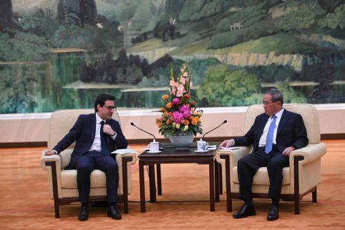 epa11254185 Chinaâ€™s Premier Li Qiang (R) and Franceâ€™s Minister for Foreign and European Affairs Stephane Sejourne attend a meeting at the Great Hall of the People in Beijing, China, 01 April 2024.  EPA/PEDRO PARDO / POOL