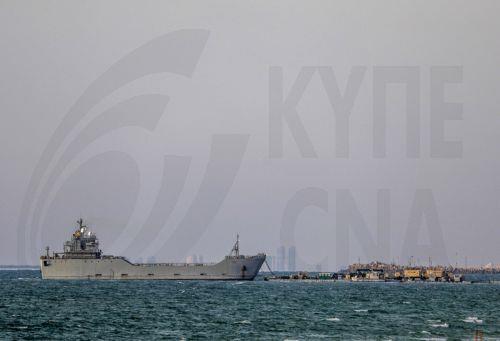 epaselect epa11348709 A ship near a temporary floating pier off the coast of the Gaza Strip, 17 May 2024. The US Central Command (CENTCOM) said that trucks carrying humanitarian assistance began moving ashore via a temporary pier in Gaza at about 9 am local time (6 am UTC) on 17 May, adding that 'no US troops went ashore'. The move is part of international...