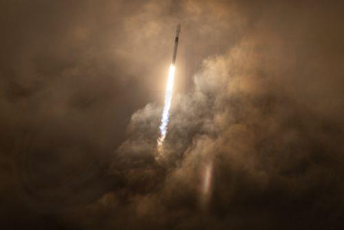 epa11599842 The SLD 45 BlueBird Block 1-5 Mission lifts off on a SpaceX Falcon 9 rocket from Space Launch Complex 40 in the Cape Canaveral Space Force Station in Florida, USA, 12 September 2024. BlueBird Block 1-5 mission will launch the first five commercial satellites, called BlueBirds, in AST SpaceMobile's cellphone-compatible broadband constellation....