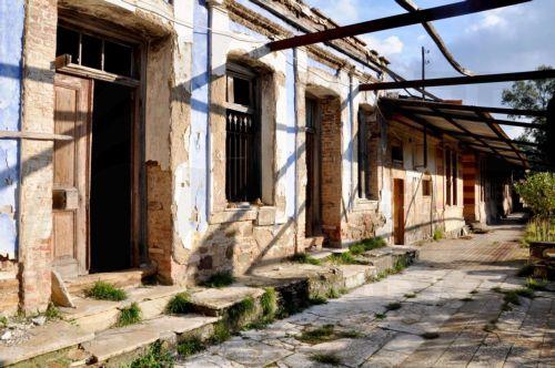 Φωτογραφία που δόθηκε στη δημοσιότητα το Σάββατο 21 Σεπτεμβρίου 2024 και εικονίζει εξωτερική άποψη του διατηρητέου μνημείου, του Λωβοκομείου της Χίου. Μια καινούργια αρχή για το Λωβοκομείο της Χίου, το νοσηλευτικό Ίδρυμα  των ασθενών με τη νόσο του Χάνσεν, γνωστή επί αιώνες και σαν λέπρα, δρομολογήθηκε με την υπογραφή από τον Περιφερειάρχη βορείου Αιγαίου...